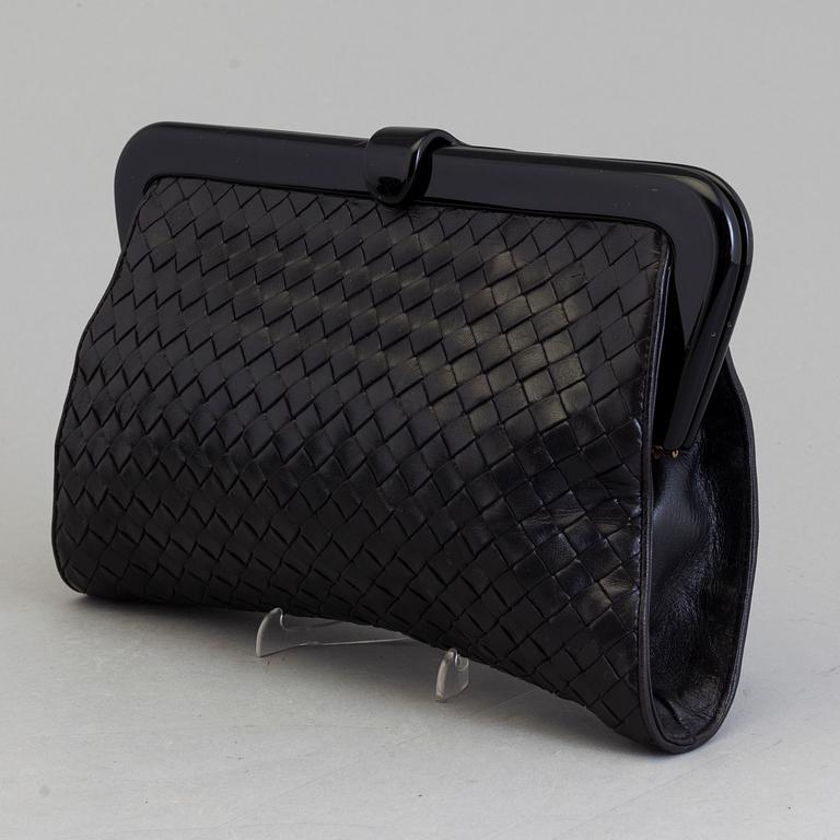 CLUTCH, Bottega Veneta.