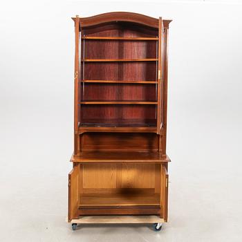 Bookcase/Display cabinet Mobilia Malmö, early 20th century.