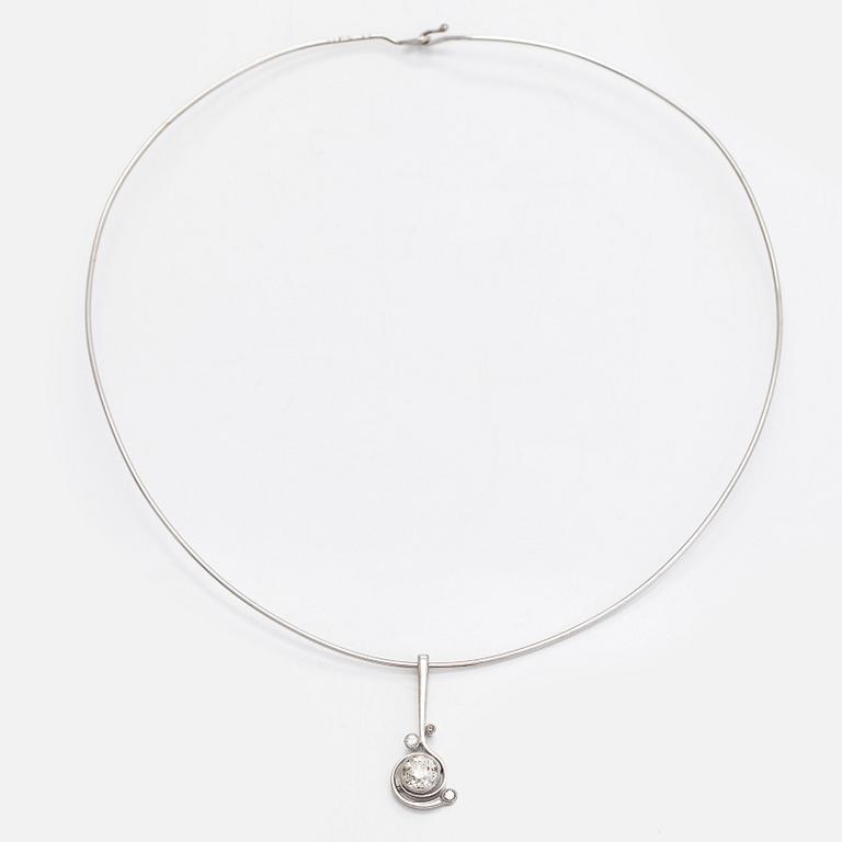 Pendant, old-cut diamond circa 1.40 ct, 18K white gold. A. Tillander, Helsinki 1971.