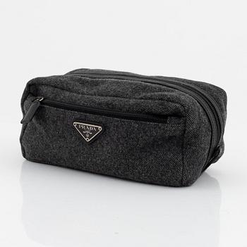 Prada, necessär.