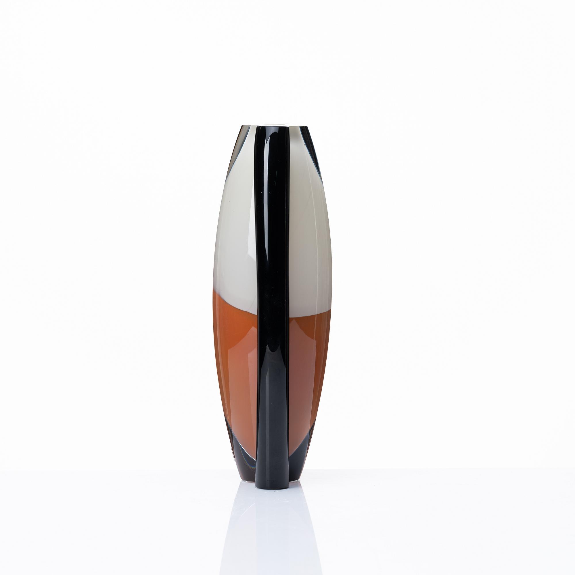 Matz Borgström, a glass vase, Orrefors, Sweden 1989.