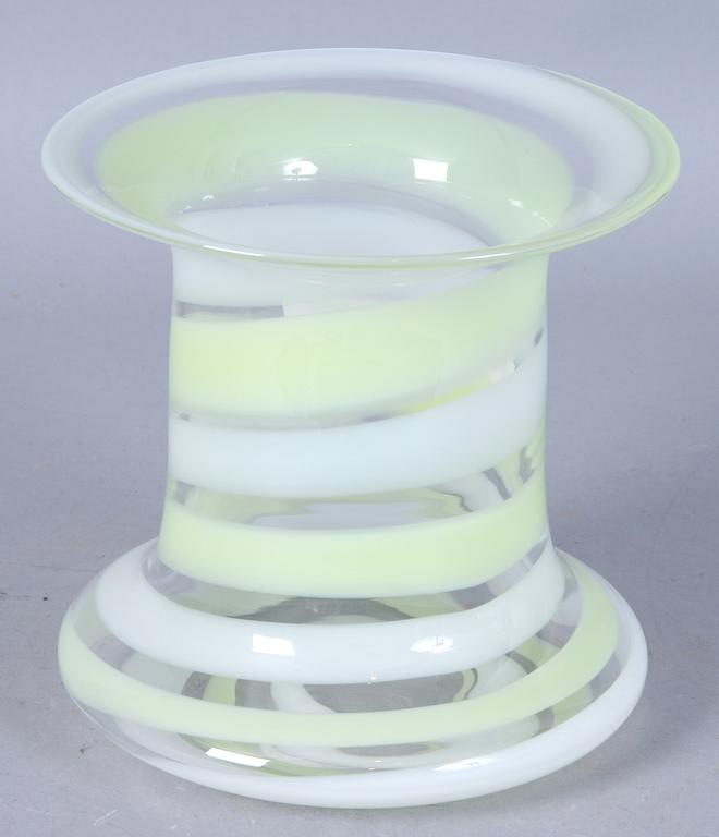 VAS, glas, Ingeborg Lundin, Orrefors, sign.