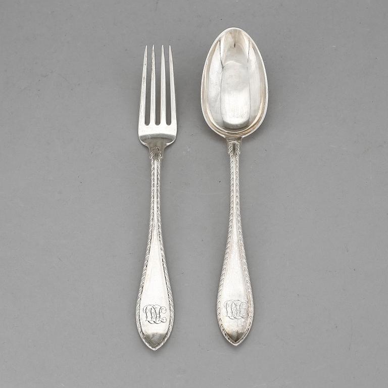 BESTICKUPPSÄTTNING, silver. 24 delar. P. Hertz, Köpenhamn, 1900. Vikt ca 1704 gram.