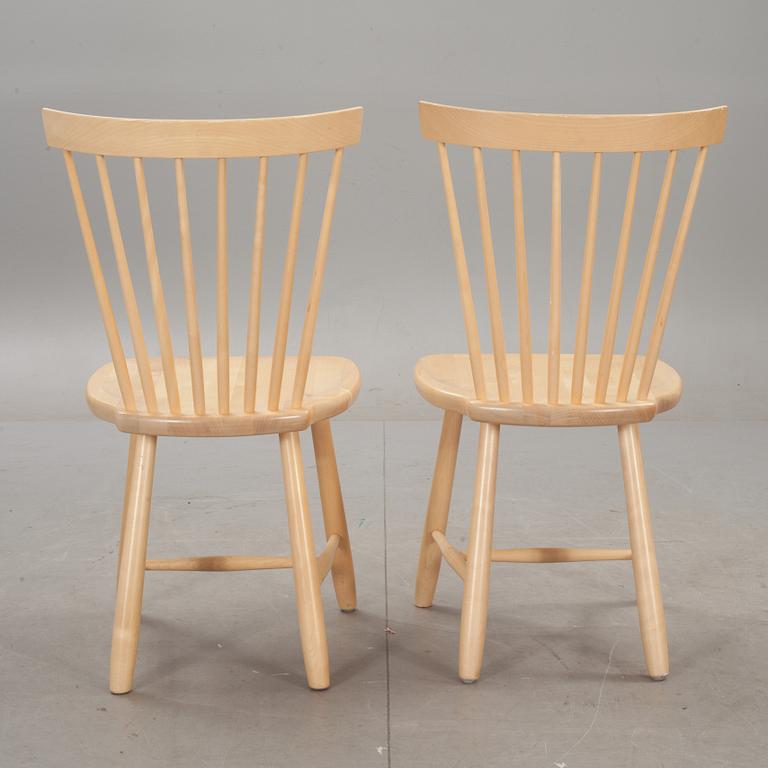 STOLAR, ett par, "Lilla Åland", Carl Malmsten, Stolab 2002.