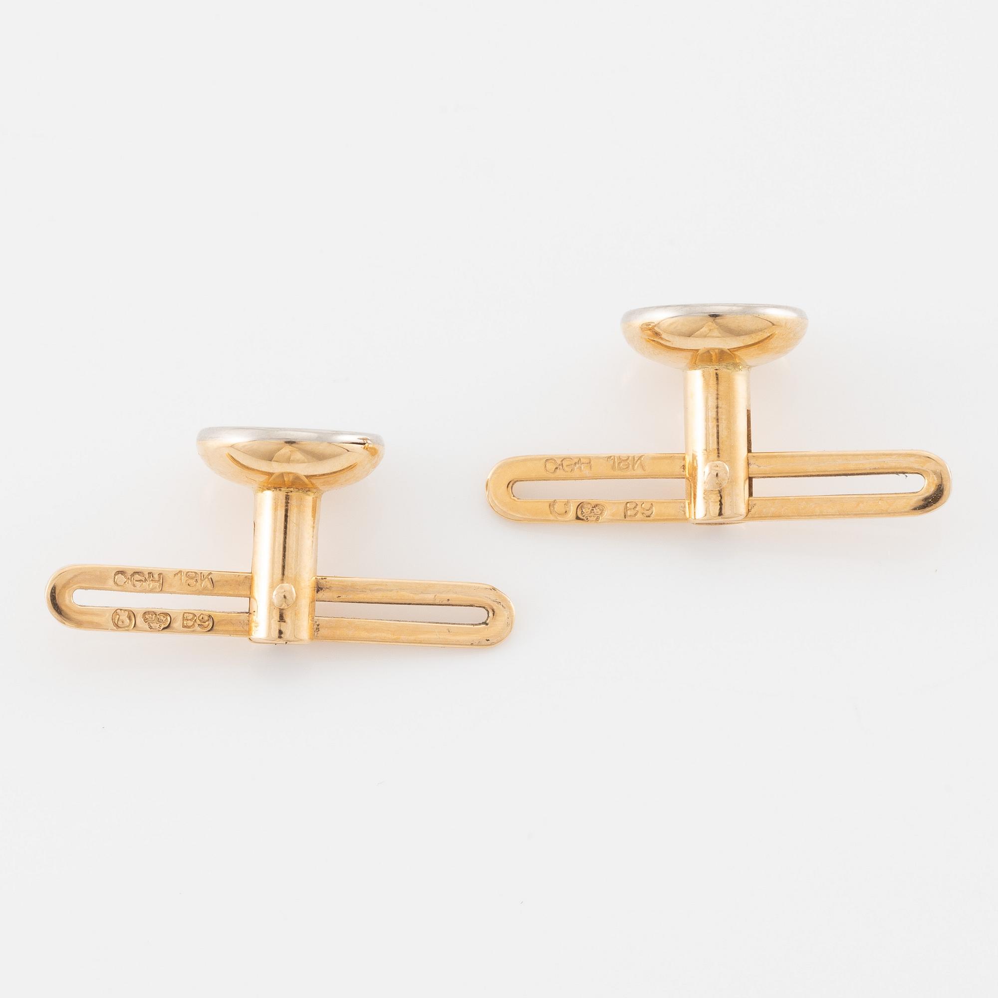 C.G Hallberg, cufflinks and shirt studs, two pairs, 18K gold with diamonds and mother-of-pearl.