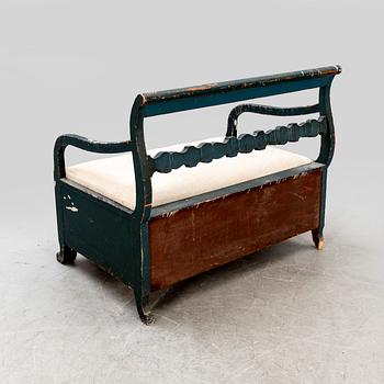 A folklore sofa from around the 1900s.