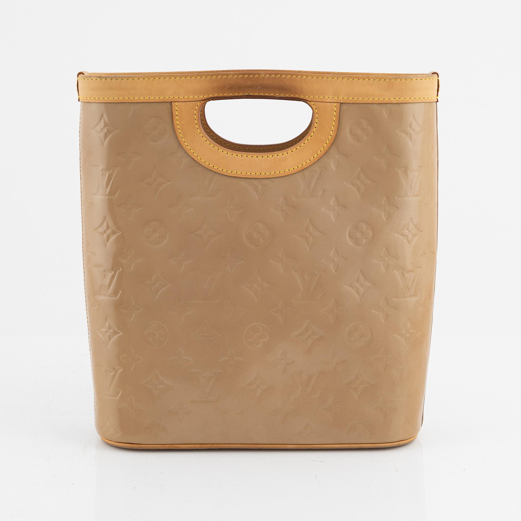 Louis Vuitton, "Vernis Stillwood Vertical tote".