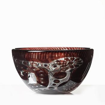 Edvin Öhrström, an "ariel" glas bowl, Orrefors, Sweden 1956.