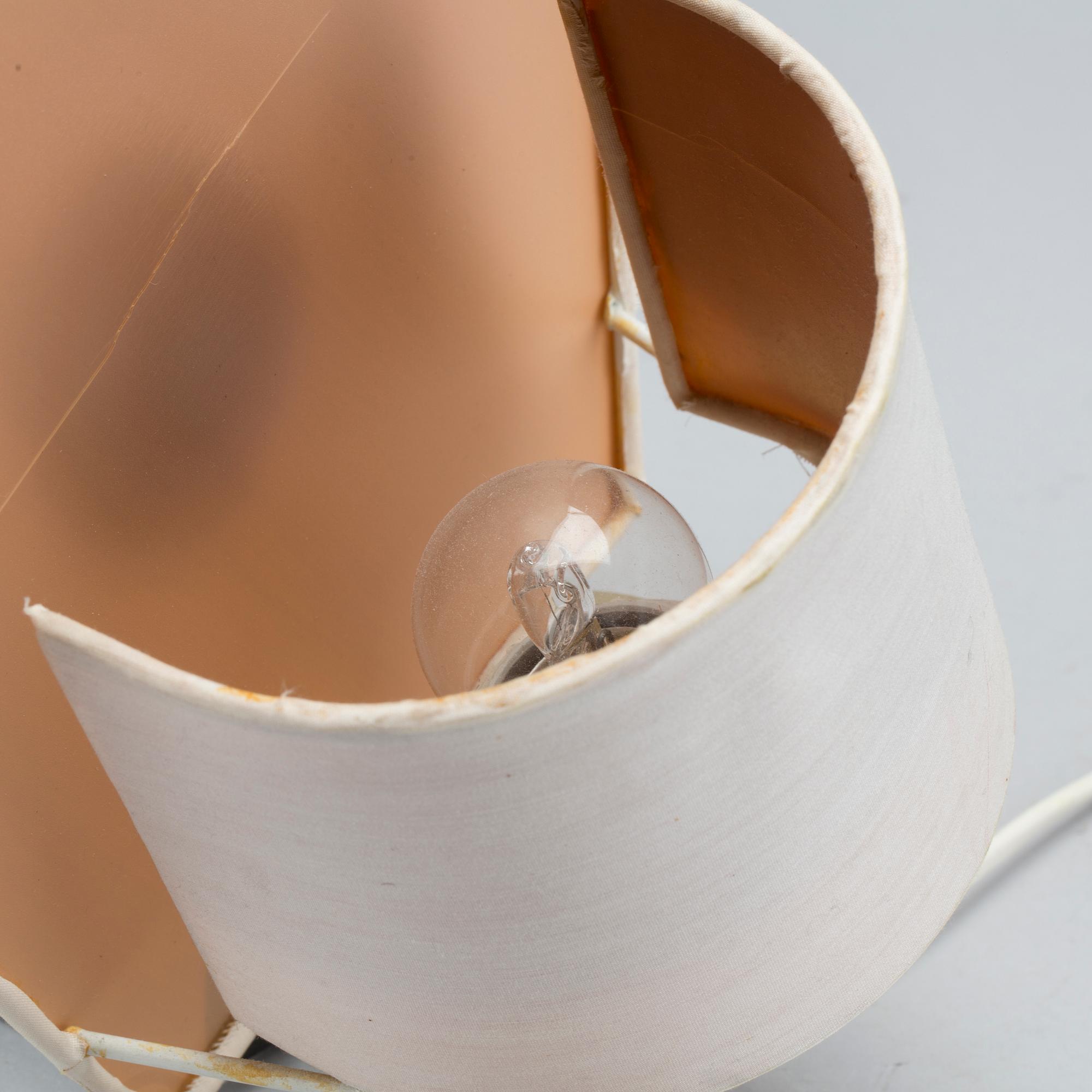 A TENGRA PORCELAIN LAMP FROM SPAIN.