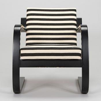 Alvar Aalto, a mid-20th century '34' armchair for O.Y. Huonekalu- ja Rakennustyötehdas A.B.