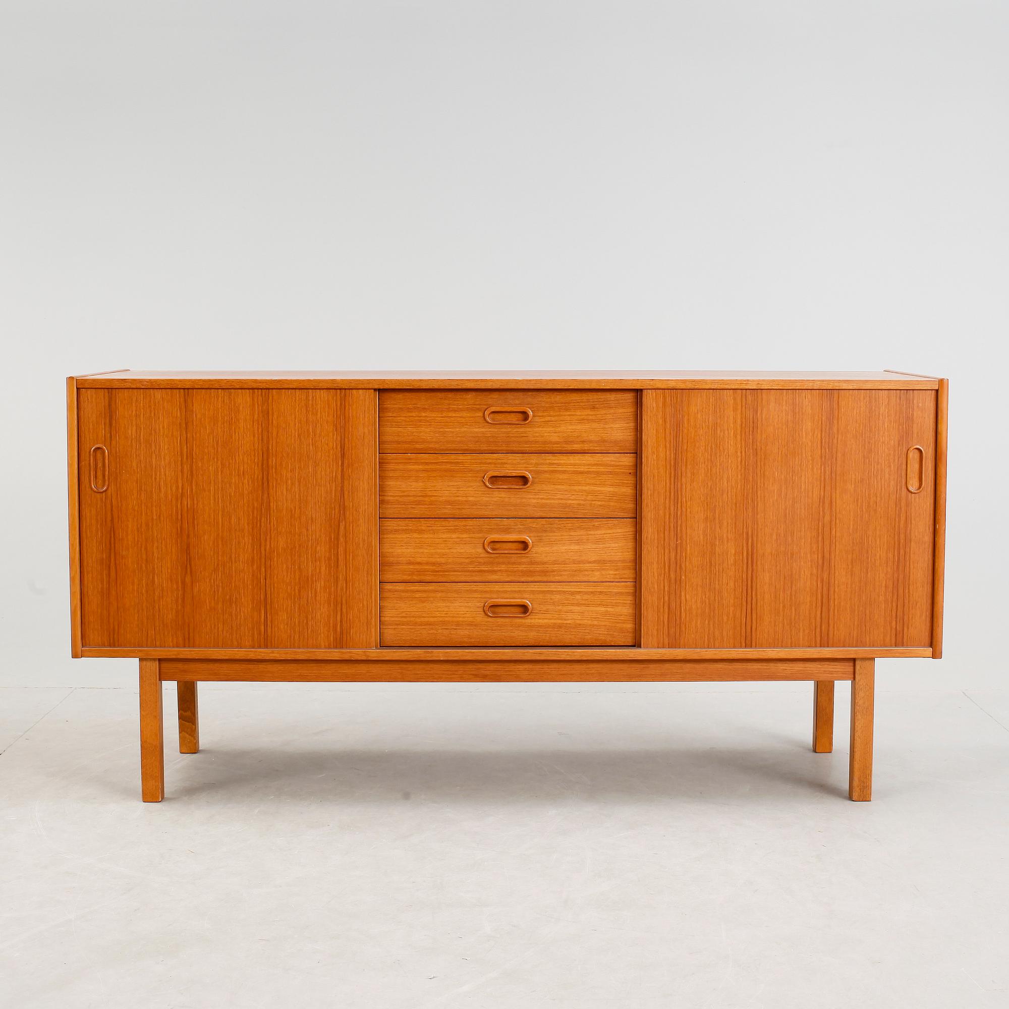 SIDEBOARD, 1960-tal.