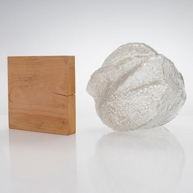 Timo Sarpaneva, konstglas, ur serien Finlandia, Iittala. Signerad Timo Sarpaneva Iittala -66.