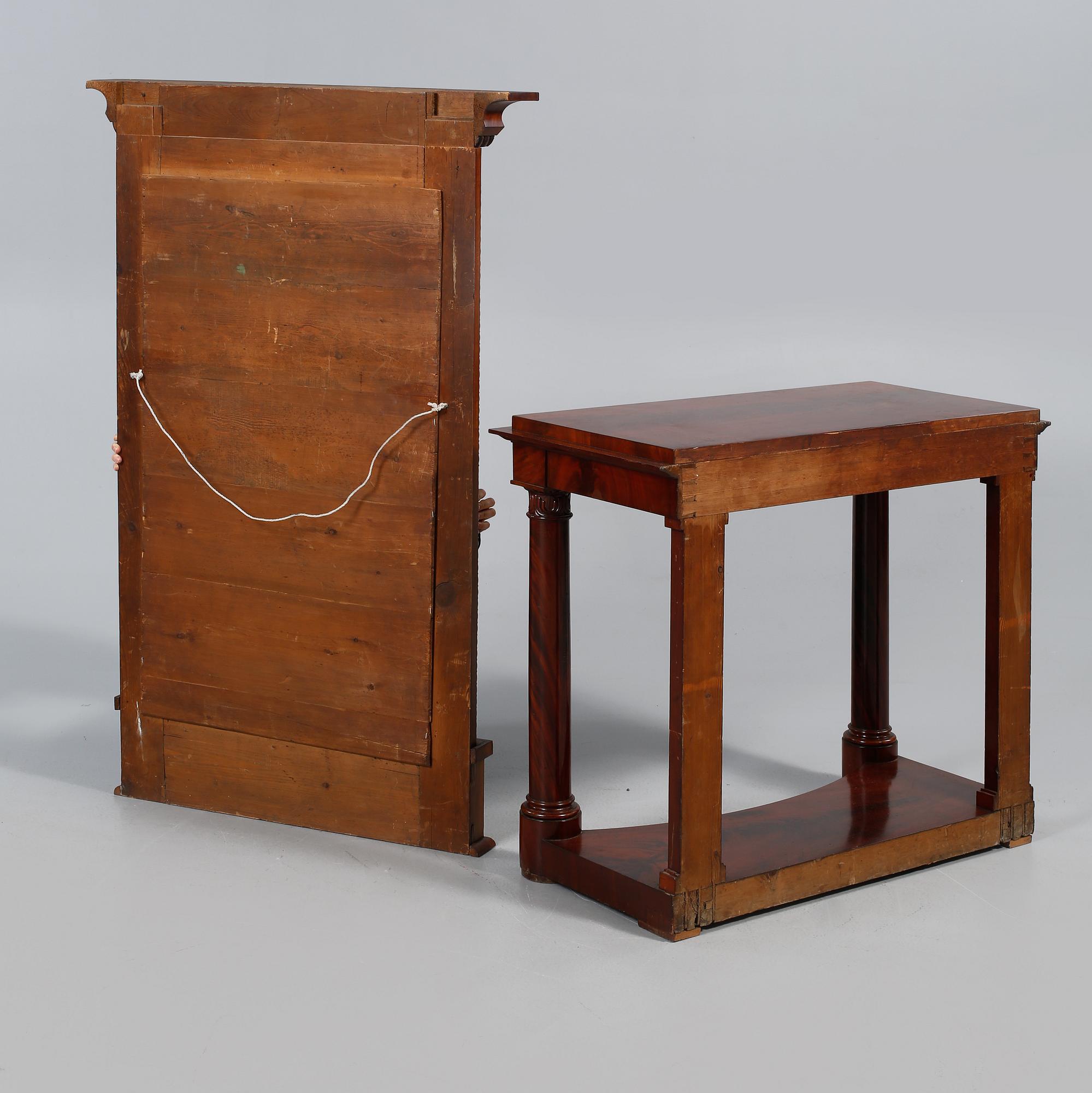 SPEGEL samt KONSOLBORD, 1800-talets mitt.