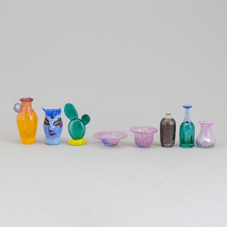 Seven glass miniatures from Kosta Boda artist Collection.