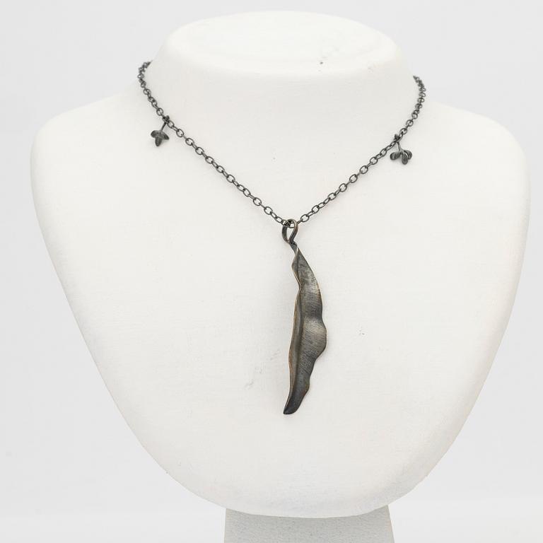 Ole Lynggaard, Chain with pendant, oxidised silver with leaf-shaped pendants, designed by Charlotte Lynggaard.