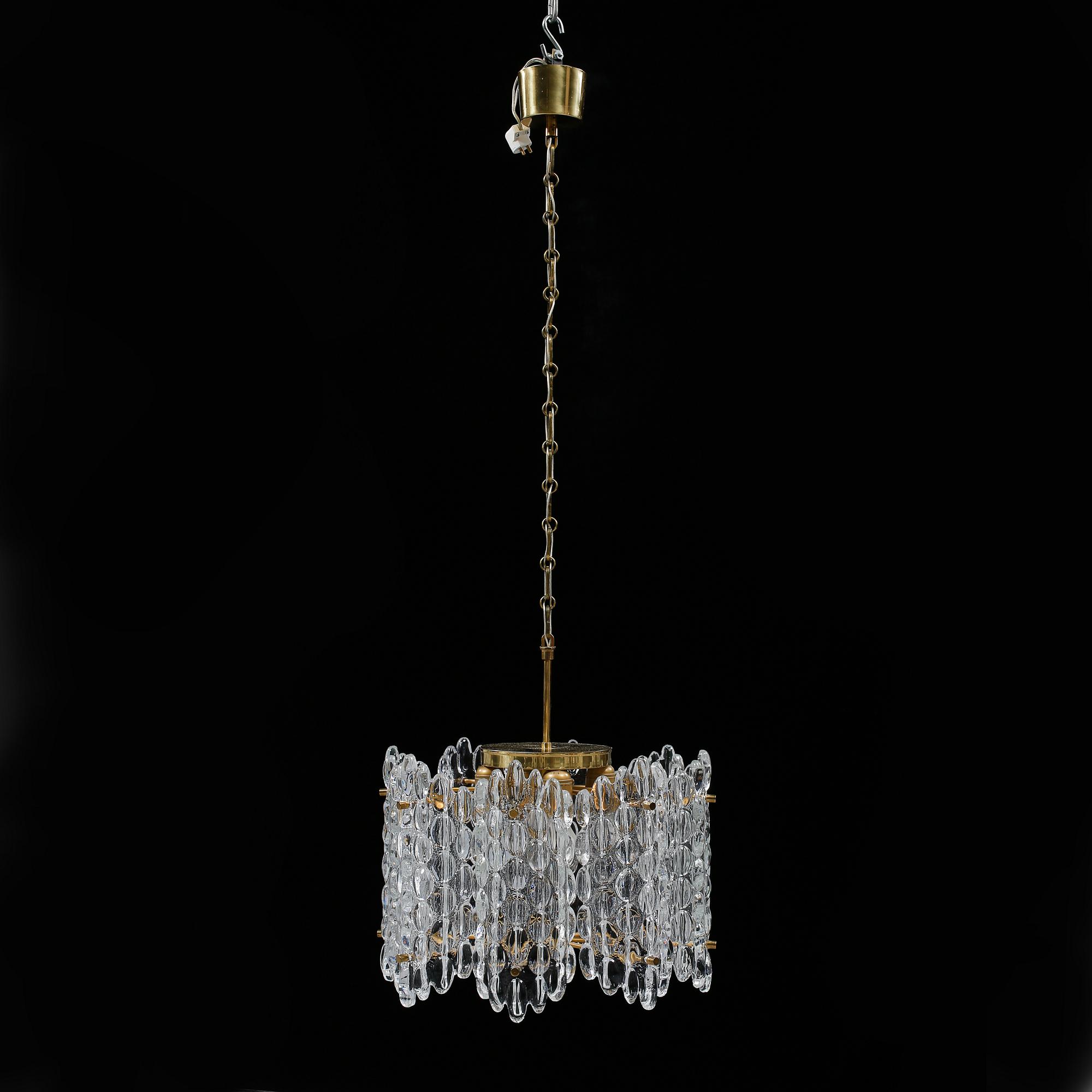 TAKLAMPA, Carl Fagerlund för Orrefors, 1900-talets andra hälft, höjd ca 45 cm (exklusiev kedja).