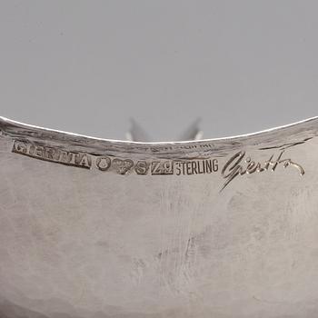 CLAËS E. GIERTTA. Skål, sterlingsilver, Stockholm 1974.