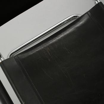 KARMSTOLAR, ett par, "MG 5/B",  Matteo Grassi, 1900-talets andra hälft.