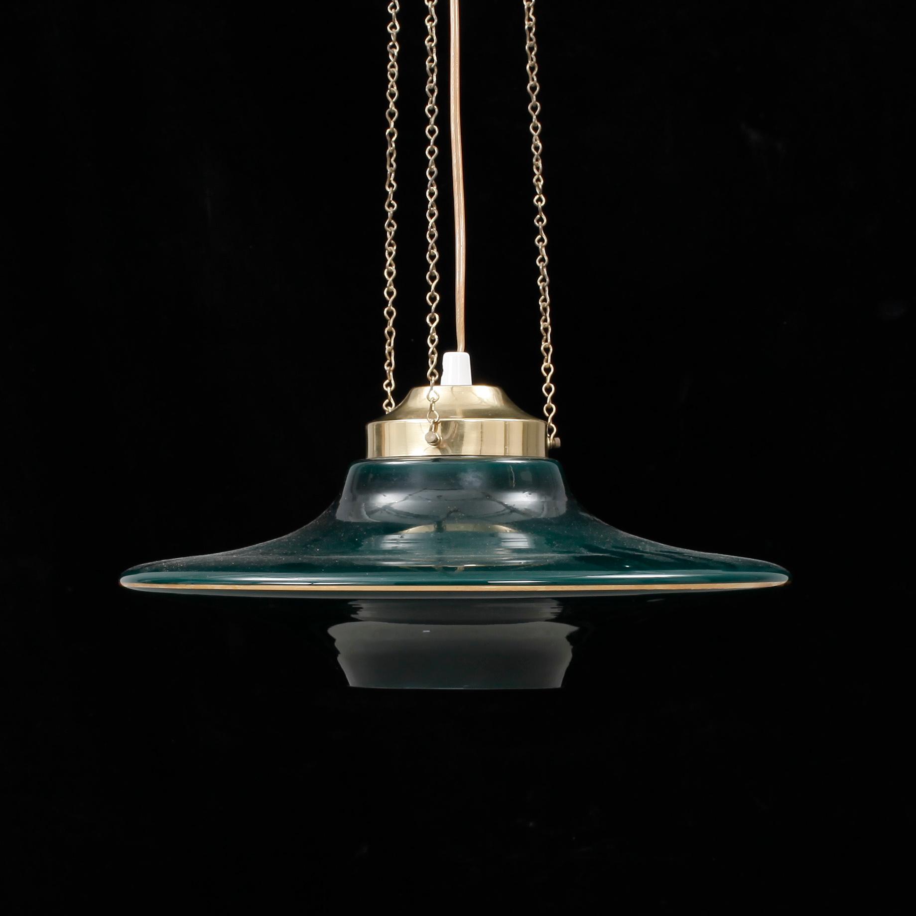 TAKLAMPA, glas, 1900-talets andra hälft.