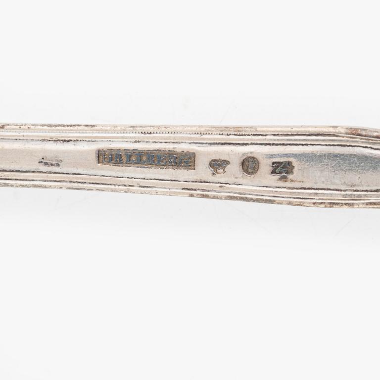 19 pieces of silver flat ware, mostly "Gammal Fransk",