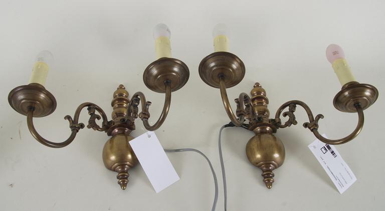 VÄGGARMATURER, ett par, barockstil.