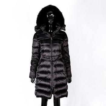 DUNJACKA, Burberry.