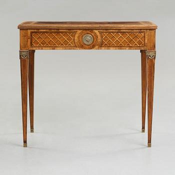 A Gustavian late 18th century occasional/games table by Gottlieb Iwersson (master in Stockholm 1778-1813), not signed.