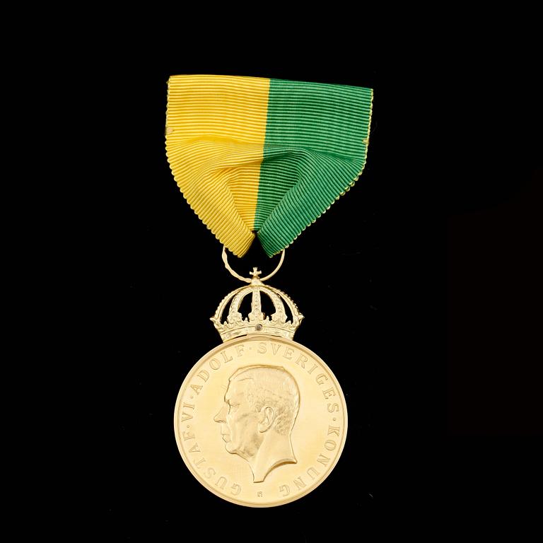 MEDALJ, 18 k, Kungliga Patriotiska Sällskapet, 1956. Vikt ca 26g.