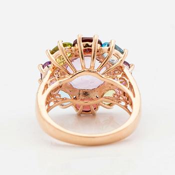 Cocktail ring, 14K gold with various gemstones, including garnet and peridot as well as brilliant-cut diamonds.
