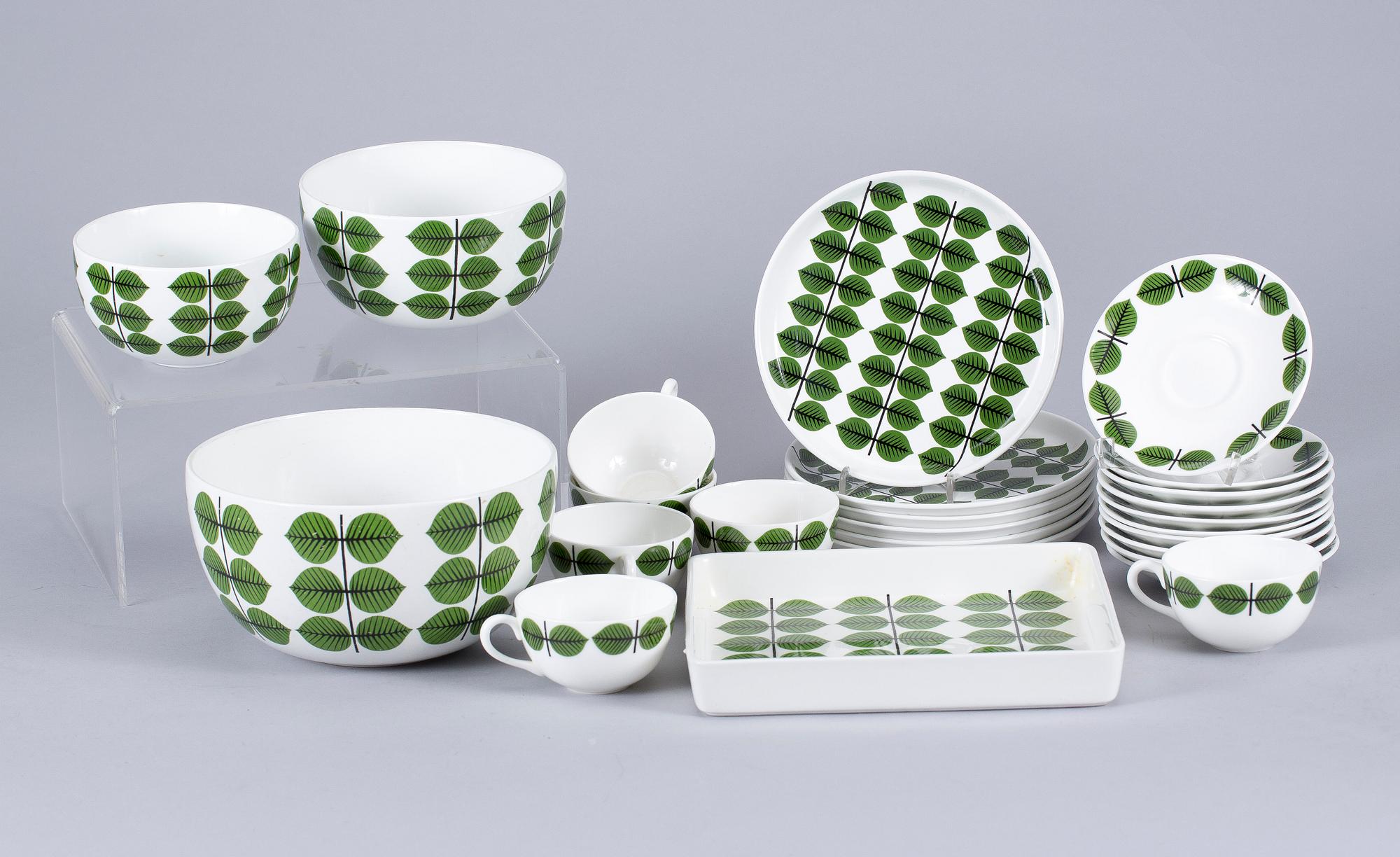 SERVISDELAR, flintgods, ca 16 delar, "Berså", Stig Lindberg, Gustavsberg. 1960-tal.