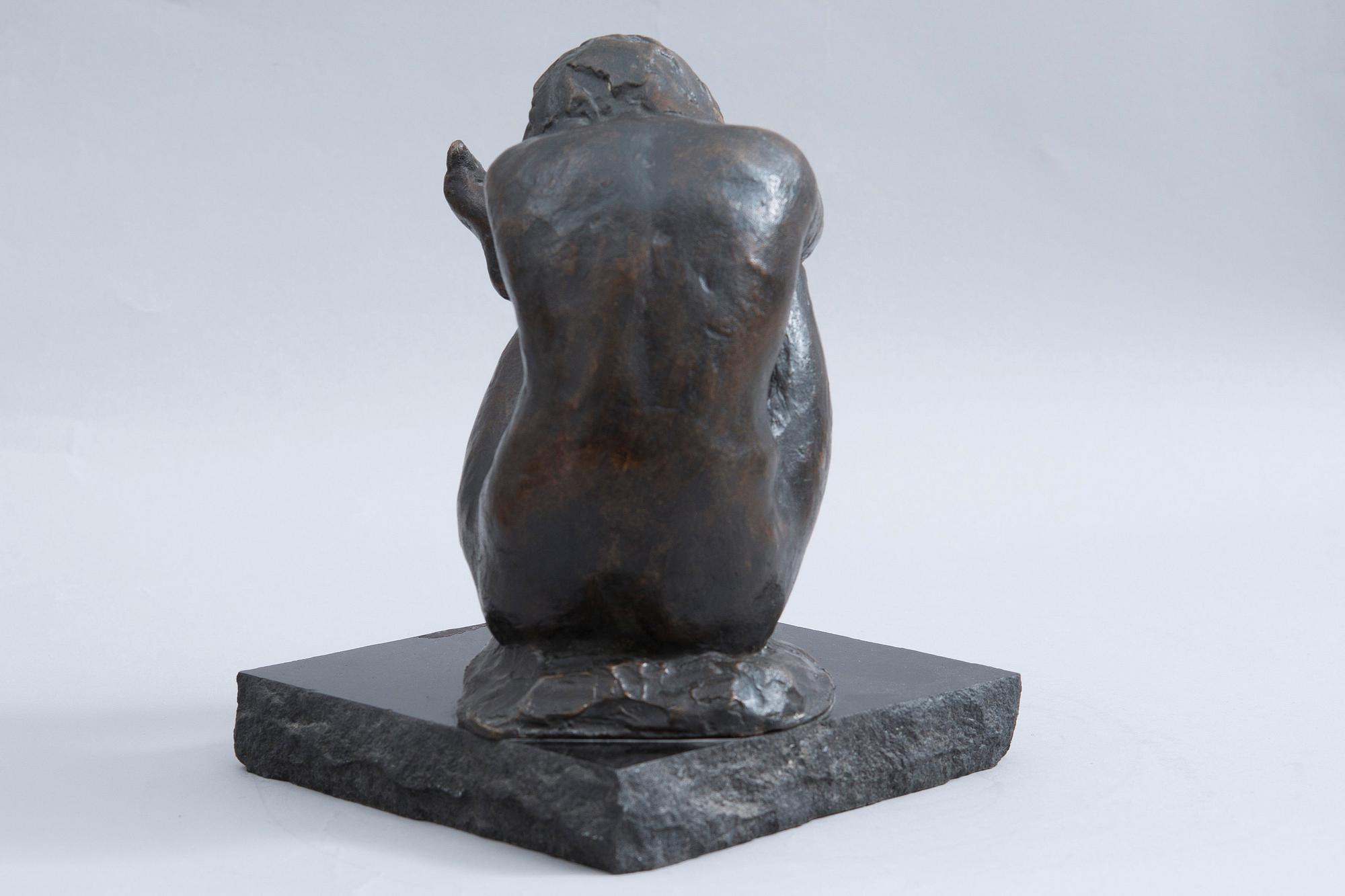 Matti Haupt, A SITTING GIRL.
