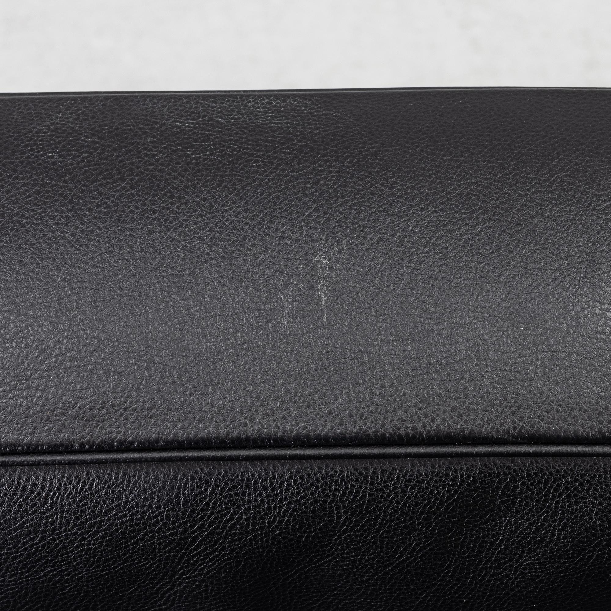 Le Corbusier, Pierre Jeanneret & Charlotte Perriand, soffa"LC3", Cassina, Italien.