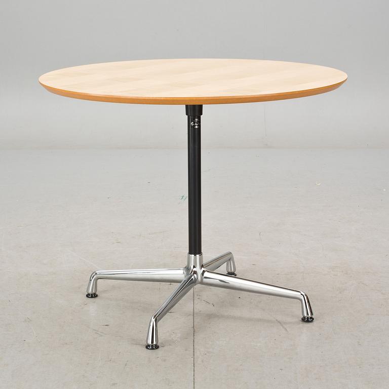 BORD, Charles & Ray Eames för Vitra.