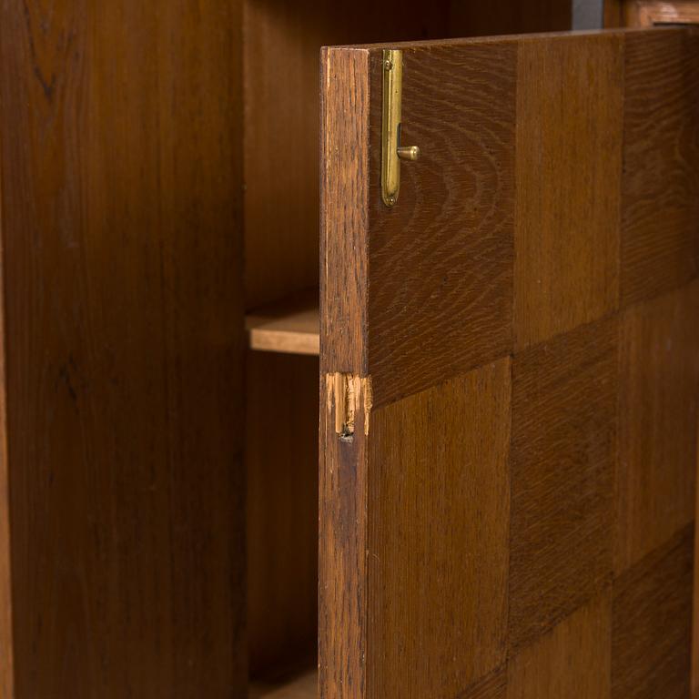 A 1930s functionalist style sideboard.