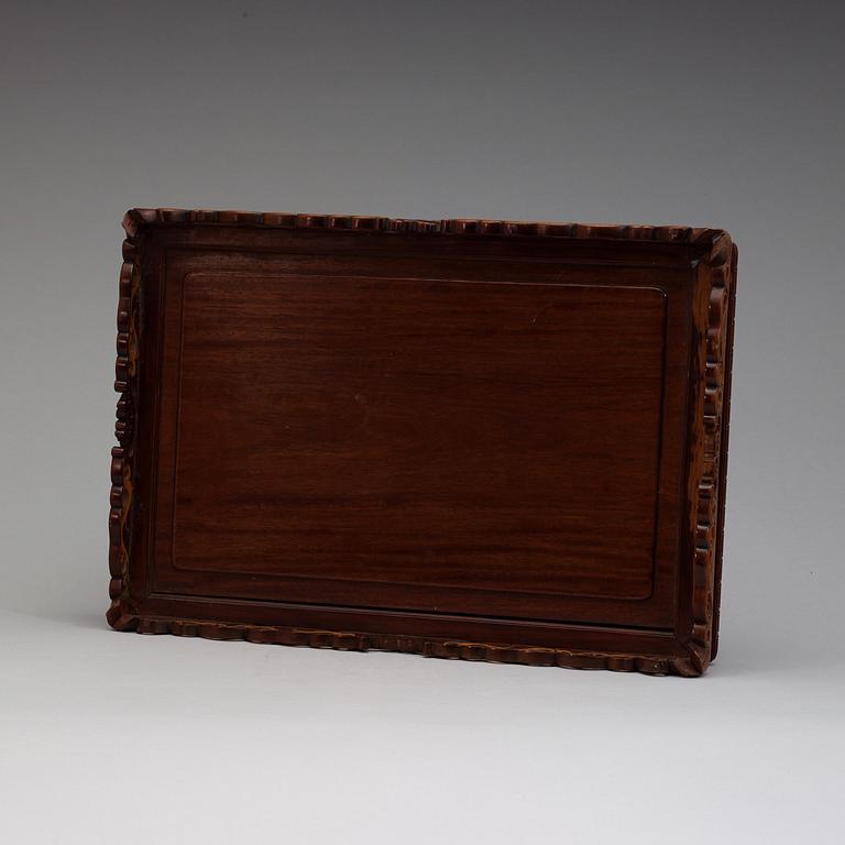STÄLL, hardwood. Qingdynastin, sent 1800-tal.