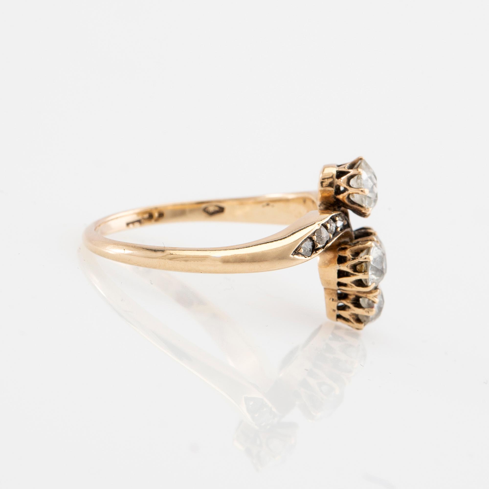 Art Nouveau ring, 18K gold and diamonds, Austria-Hungary, turn of the 19th century.