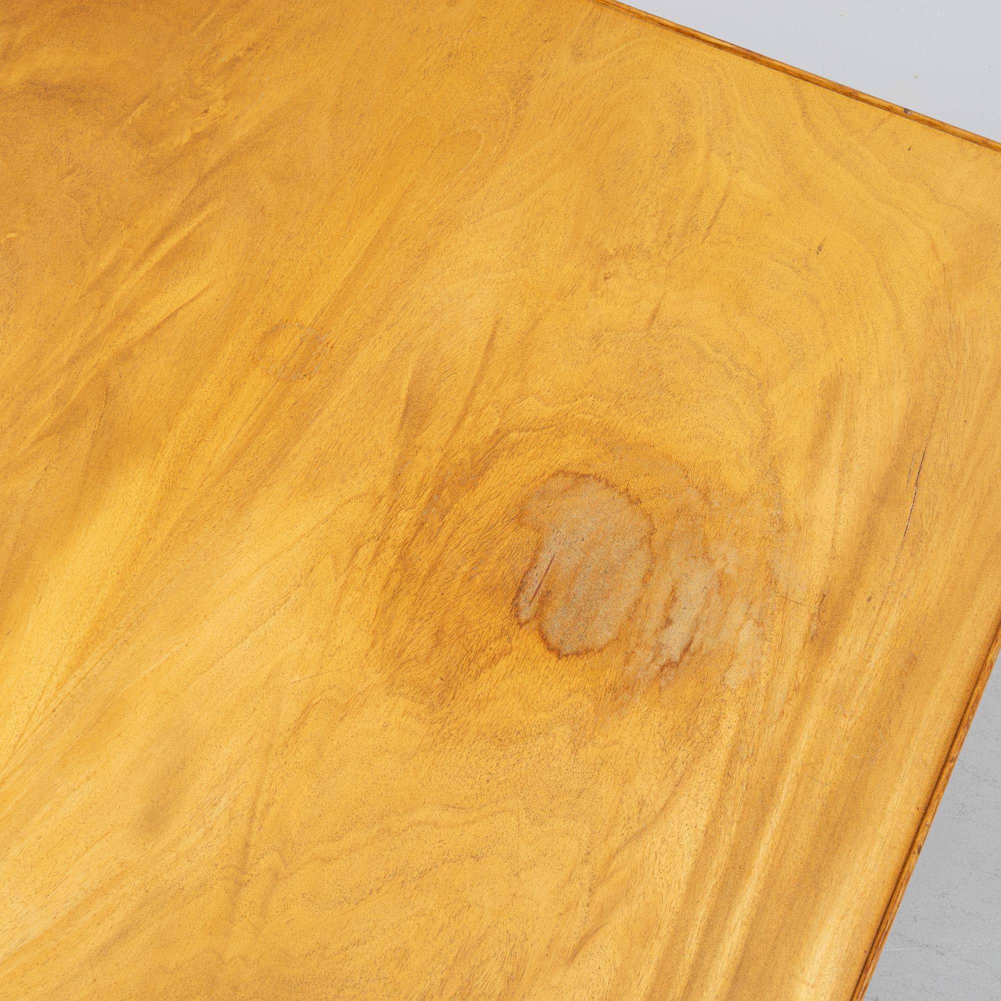 Josef Frank, a 'Diplomat' veneered coffee table, Firma Svenskt Tenn, prior to 1985.