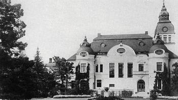 GLASSERVIS, 86 delar. Troligen Baccarat, omkring 1900.