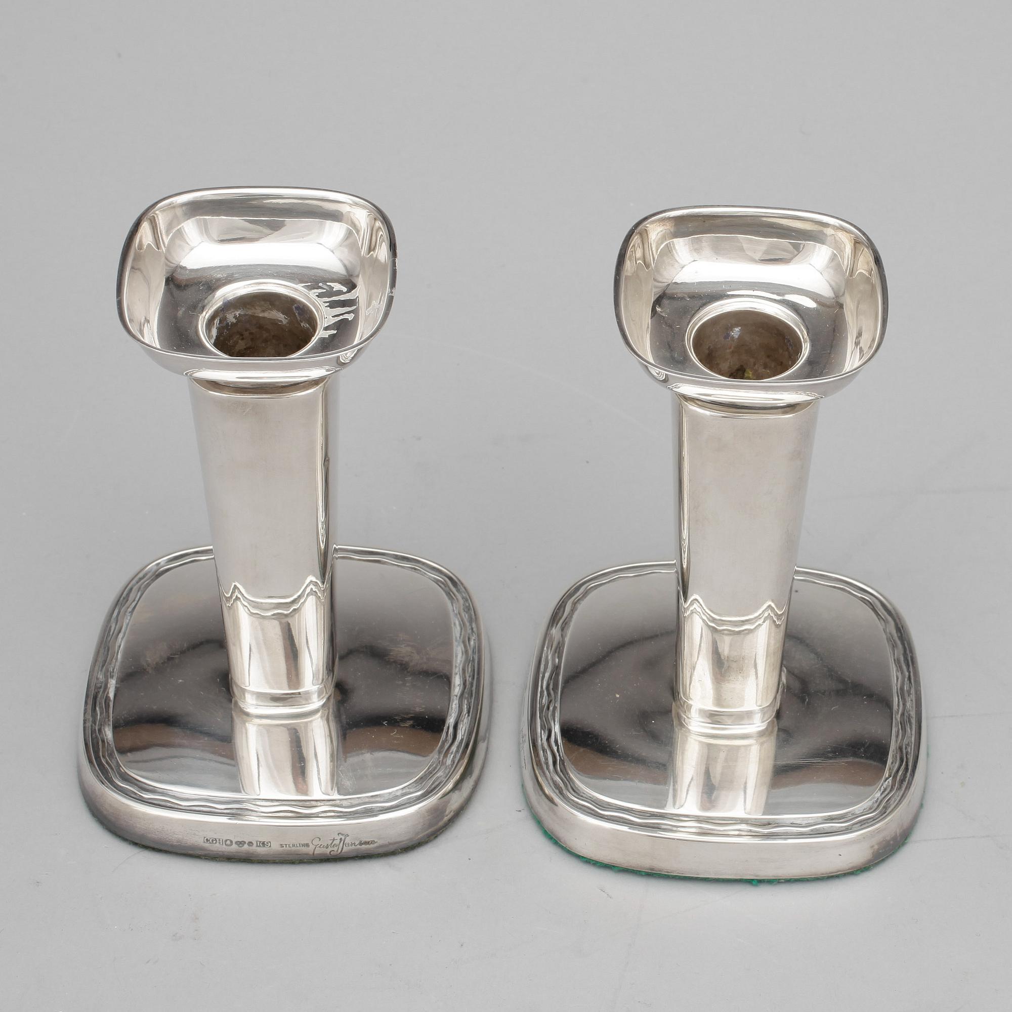 LJUSSTAKAR, ett par, sterlingsilver, Gustaf Jansson, CG Hallberg, Stockholm 1960.
