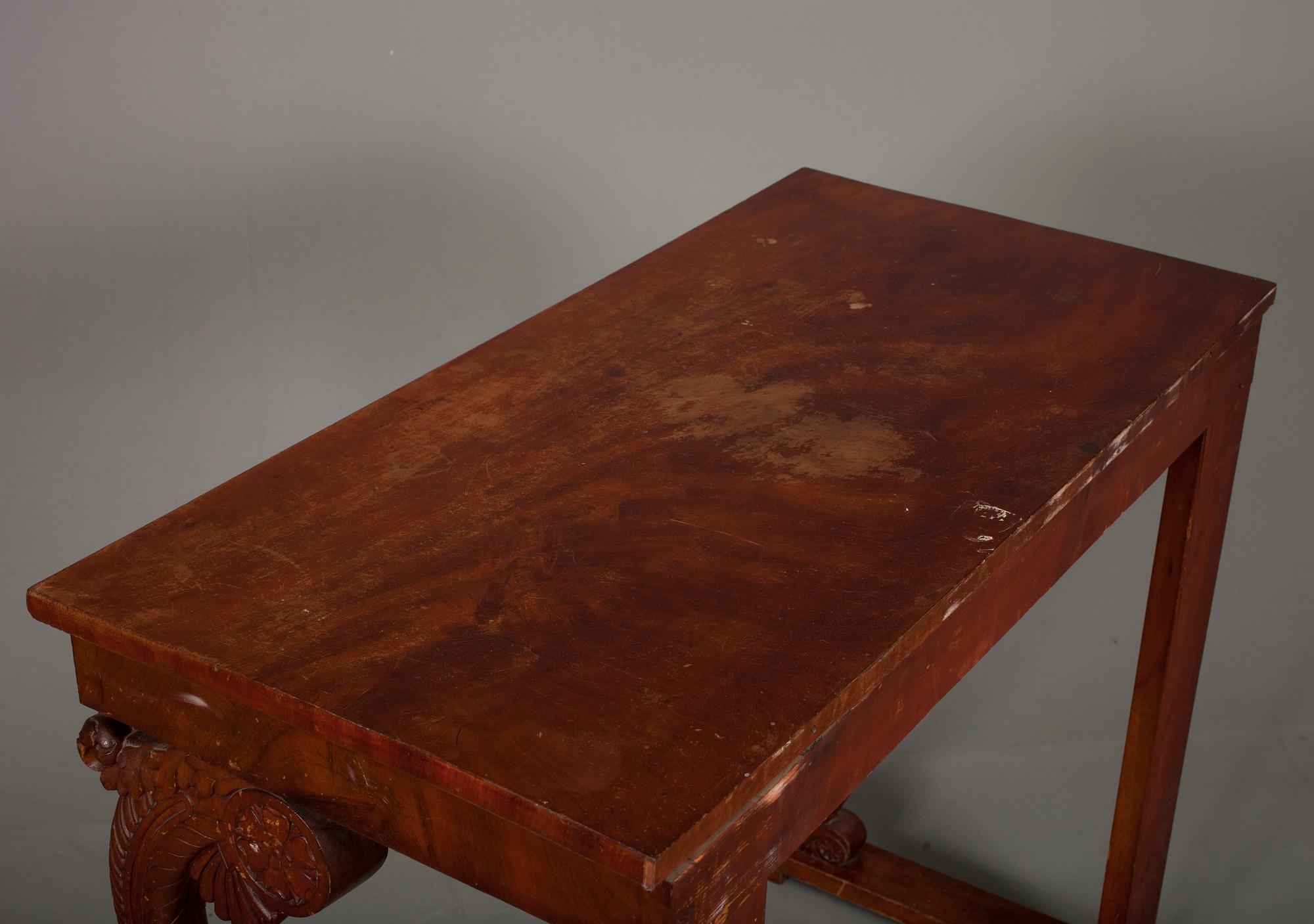 SPEGEL MED KONSOLBORD,  mahognyfanerad, Ryssland omkring 1830.