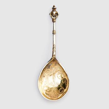 211. A Swedish 17th century silver-gilt spoon, mark of Johan Christophersson, Torshälla (1639-1671).