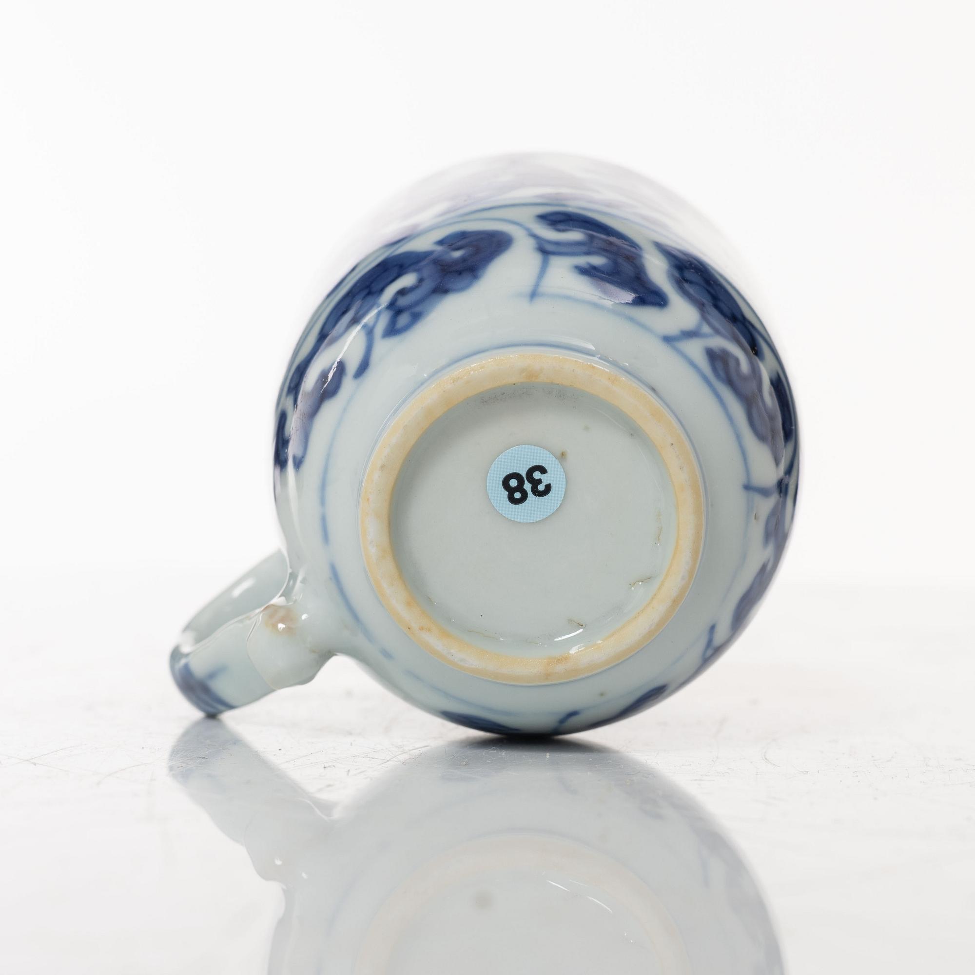 A group of three cups with saucers and two cups, Qing dynasty, 18th century.