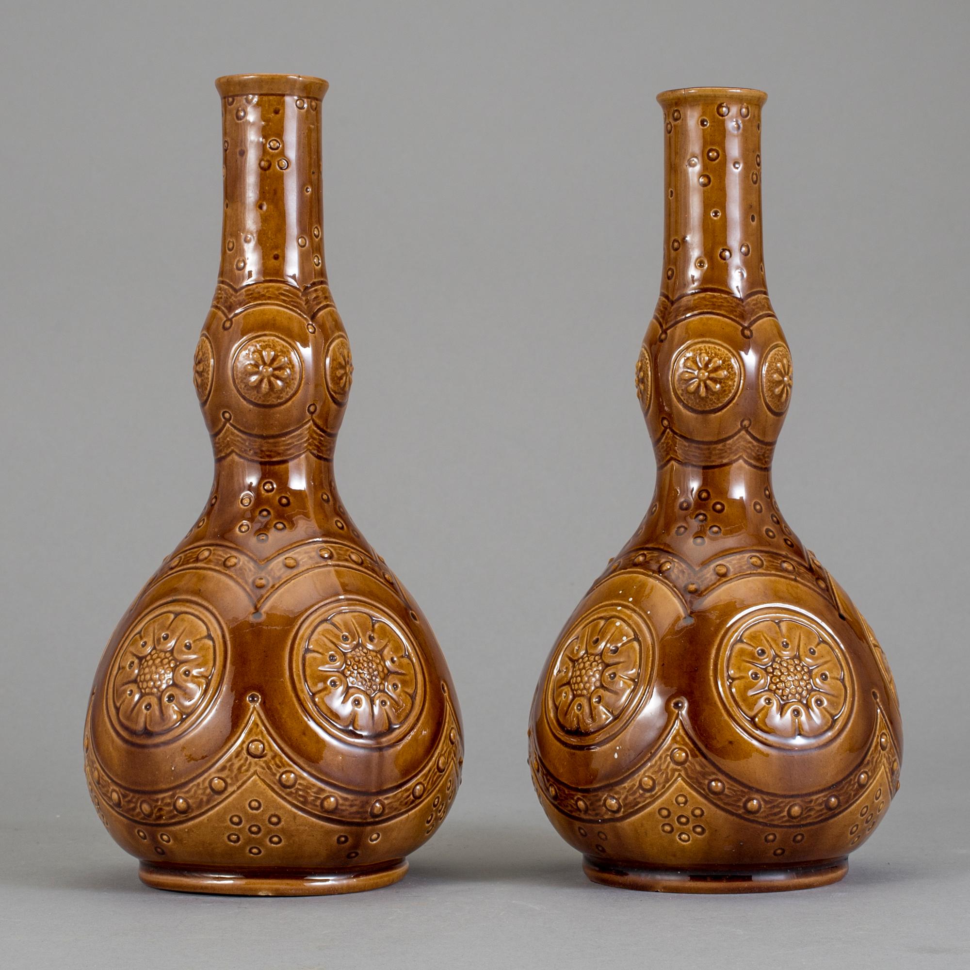 VASER ett par. Flintgods, Höganäs, 1800-talets slut.