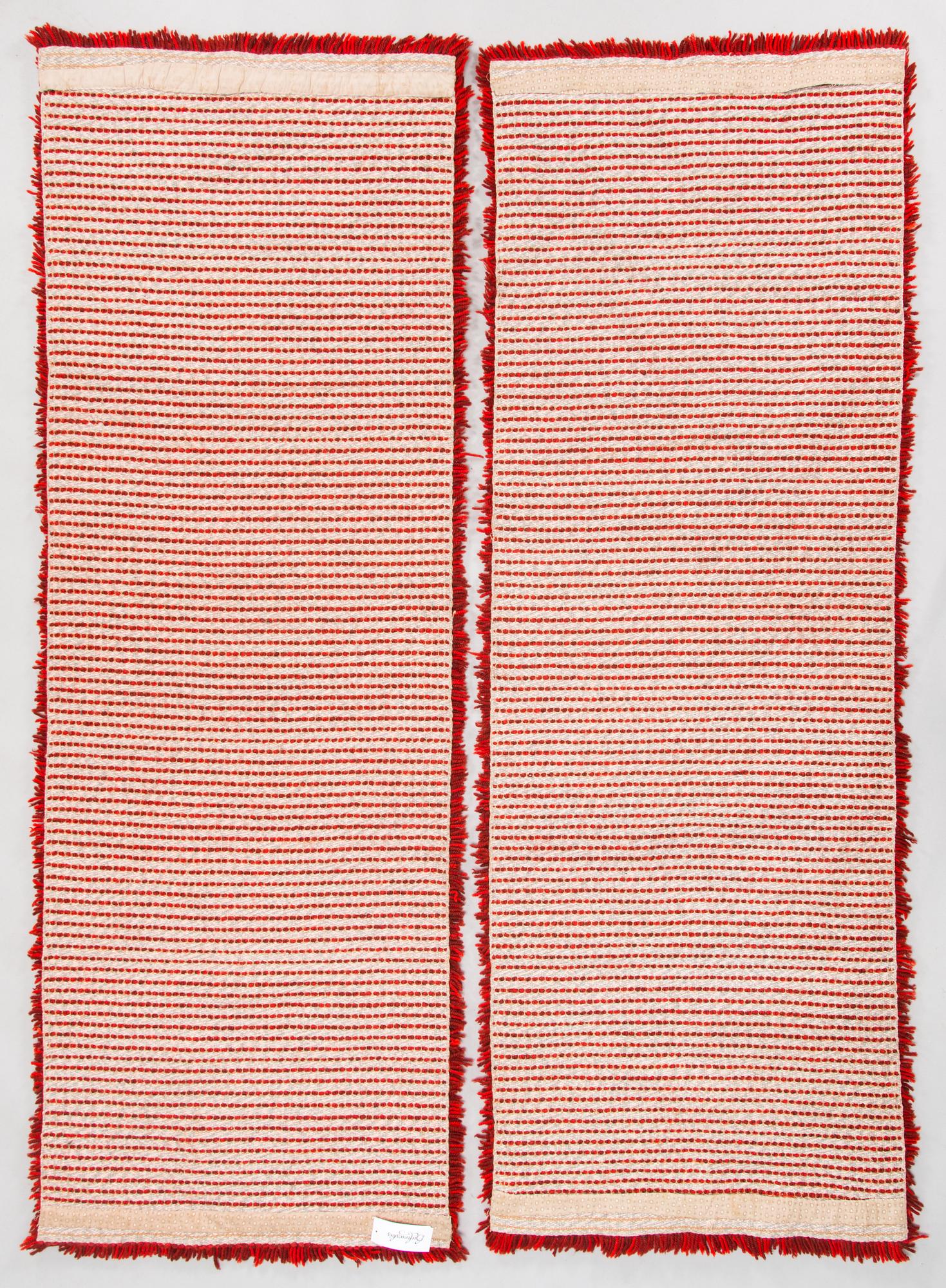 Mattoja/ryijyjä, pari, 1900-luvun loppupuoli.