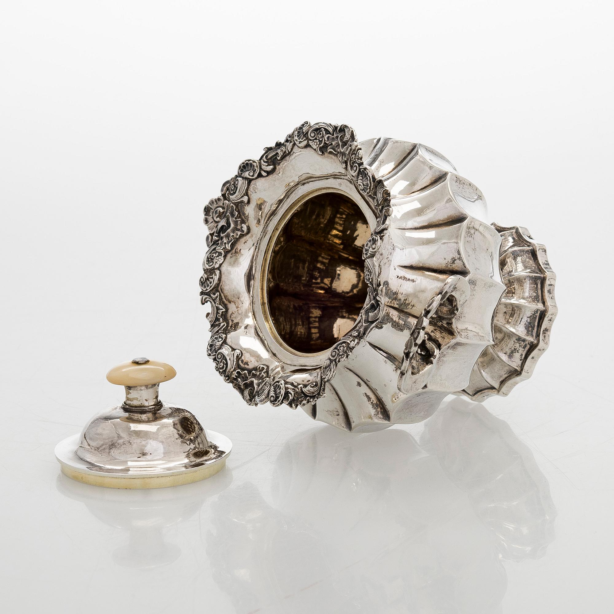 A silver sugar bowl, Moscow 1844. Unidentified maker's mark.