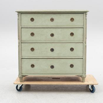 A chest of drawers, late 19th century.