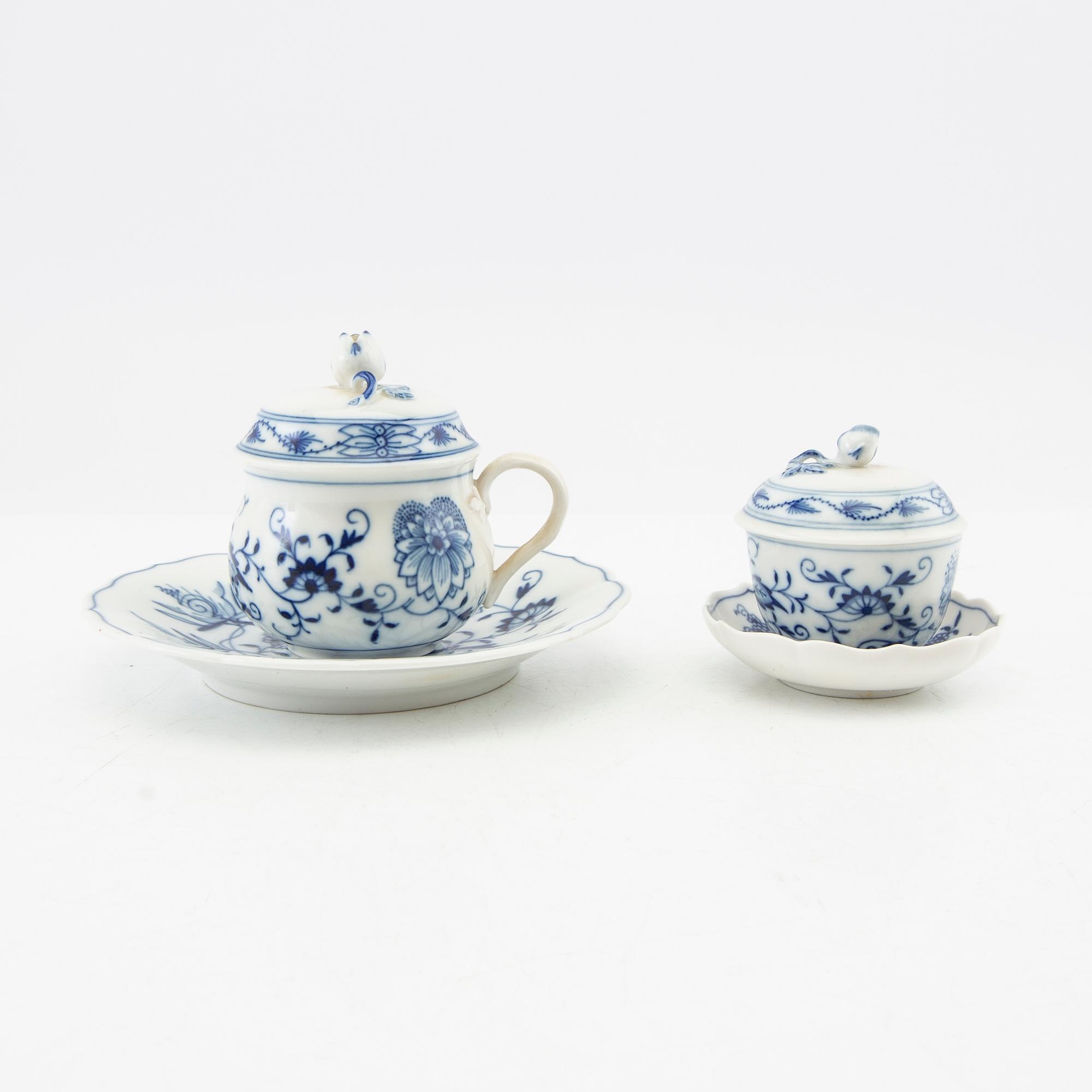 Servis 139 dlr porslin "Lökmönstret" Meissen Tyskland 1900-tal.