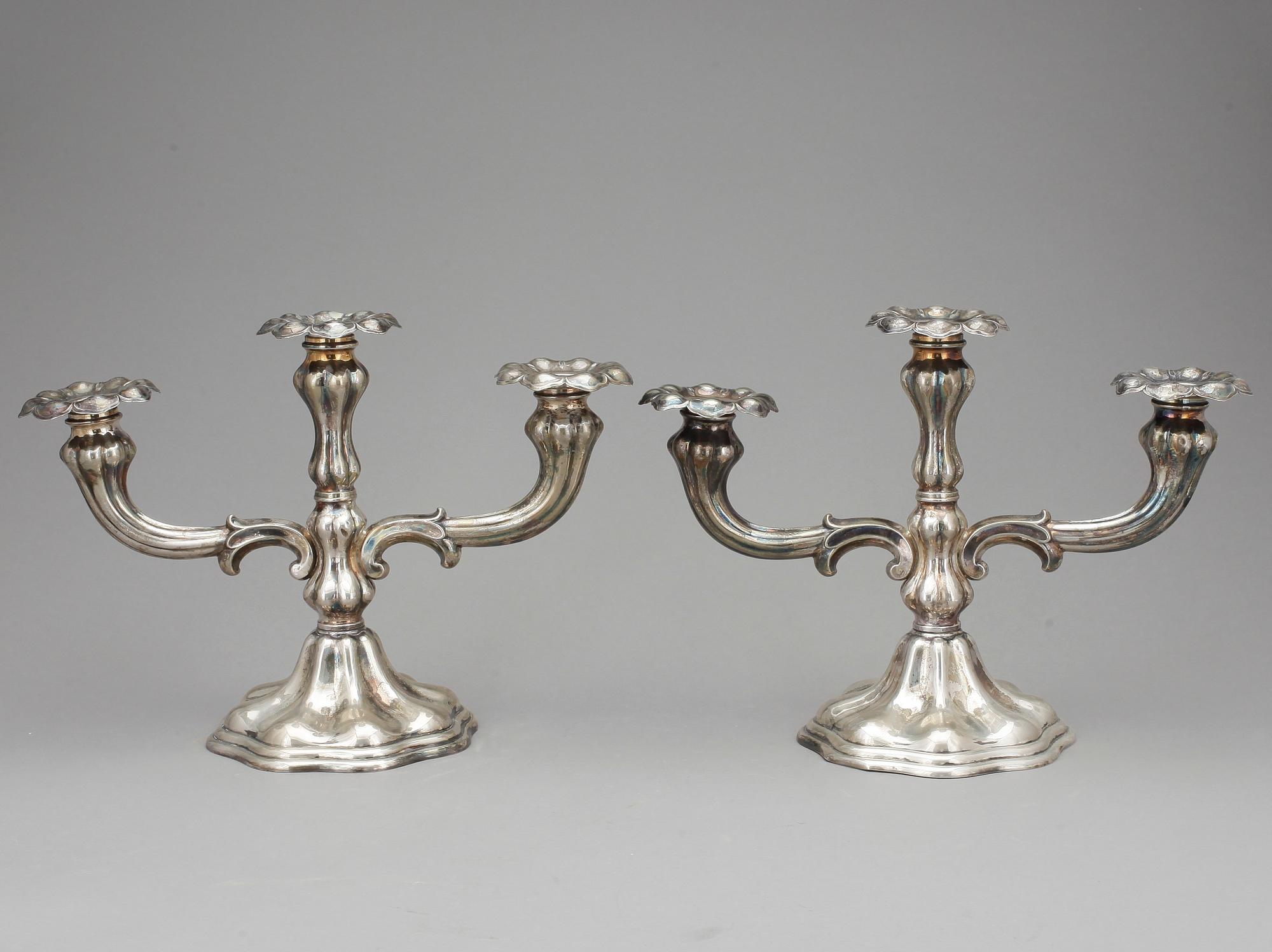 KANDELABRAR, ett par, silver, CG Hallberg, Stockholm, 1935.