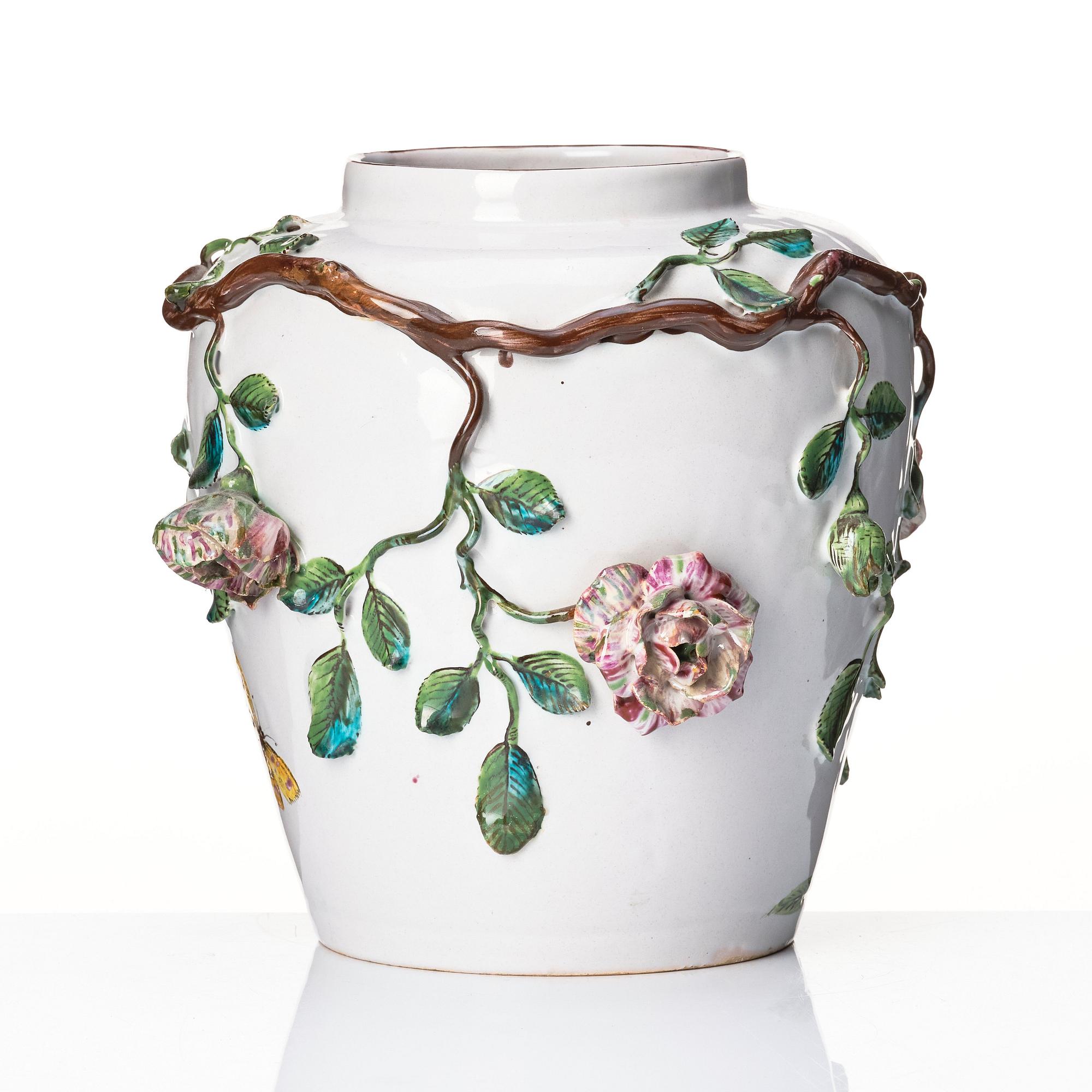 A Swedish fainece jar, Marieberg, 1765.
