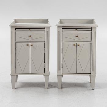 Sängbord, ett par, Gustaviansk stil, 1900-tal.